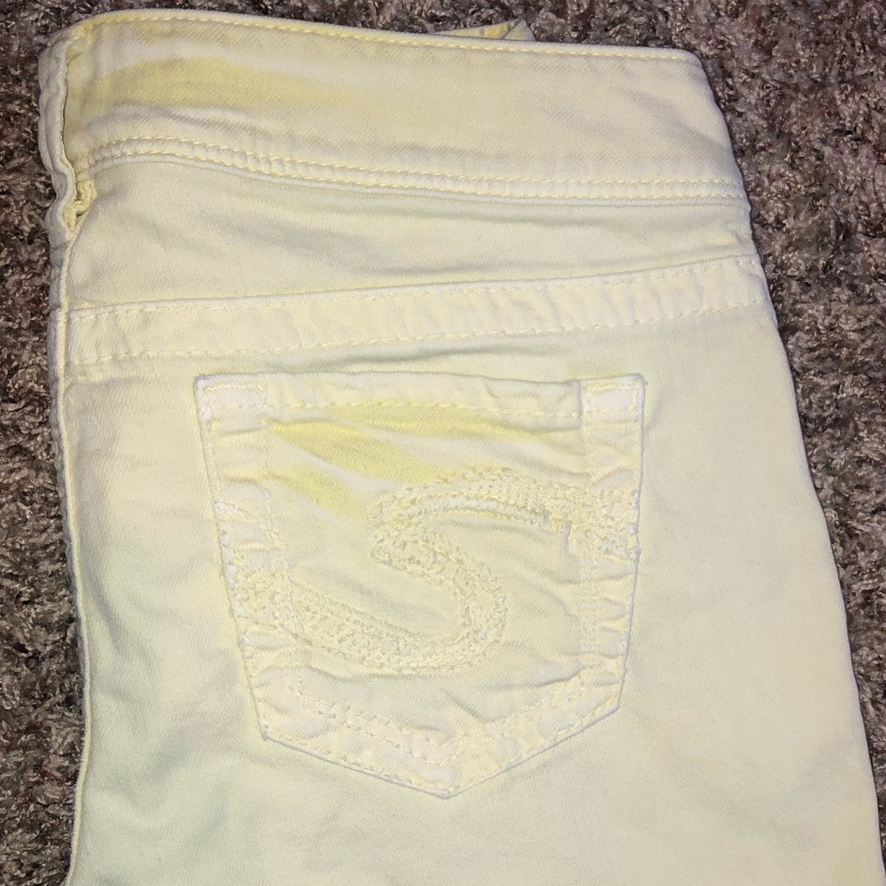 Yellow Suki Skinny Silver Jeans Frayed Capris
